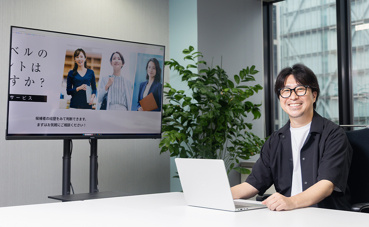 株式会社キャリモ　代表写真CEO　鈴政 漠
